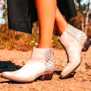 FreeBird By Steven  "Rule"  Women's Western Boho Ankle Boots Size 7